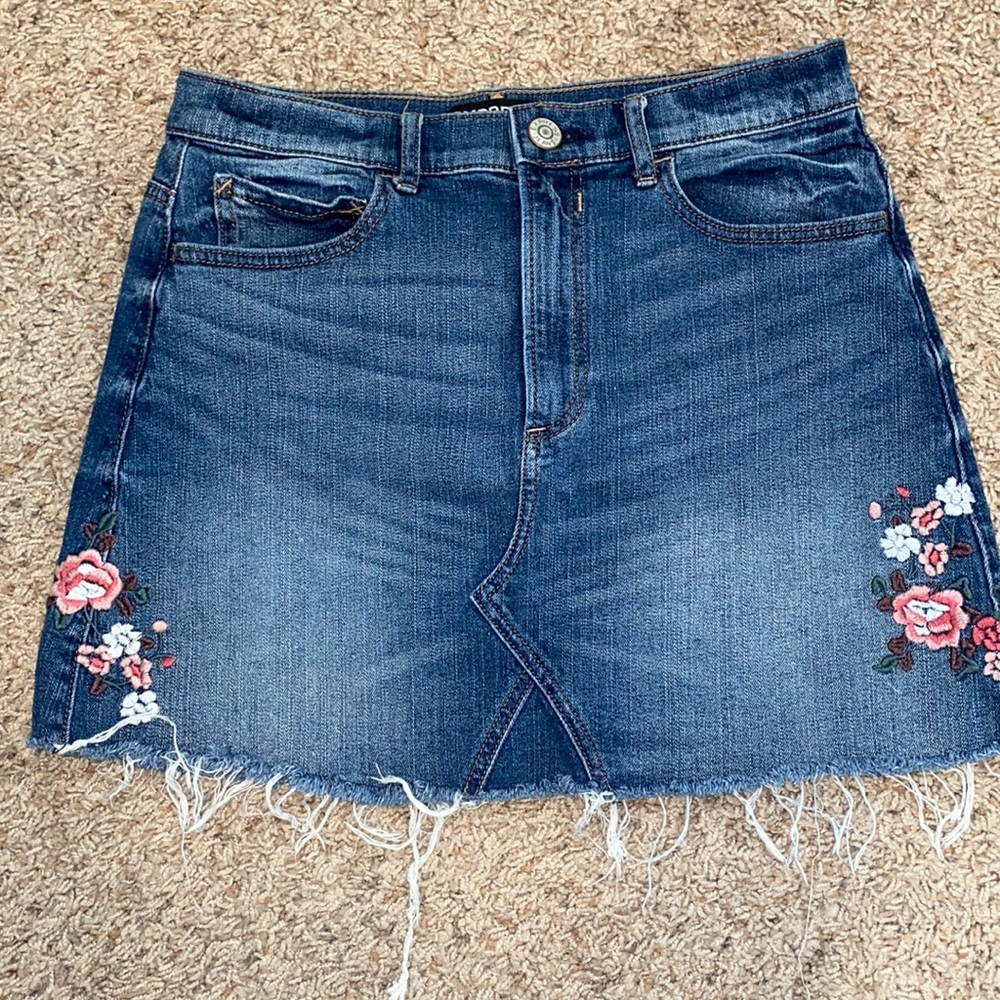 EXPRESS mini skirt
